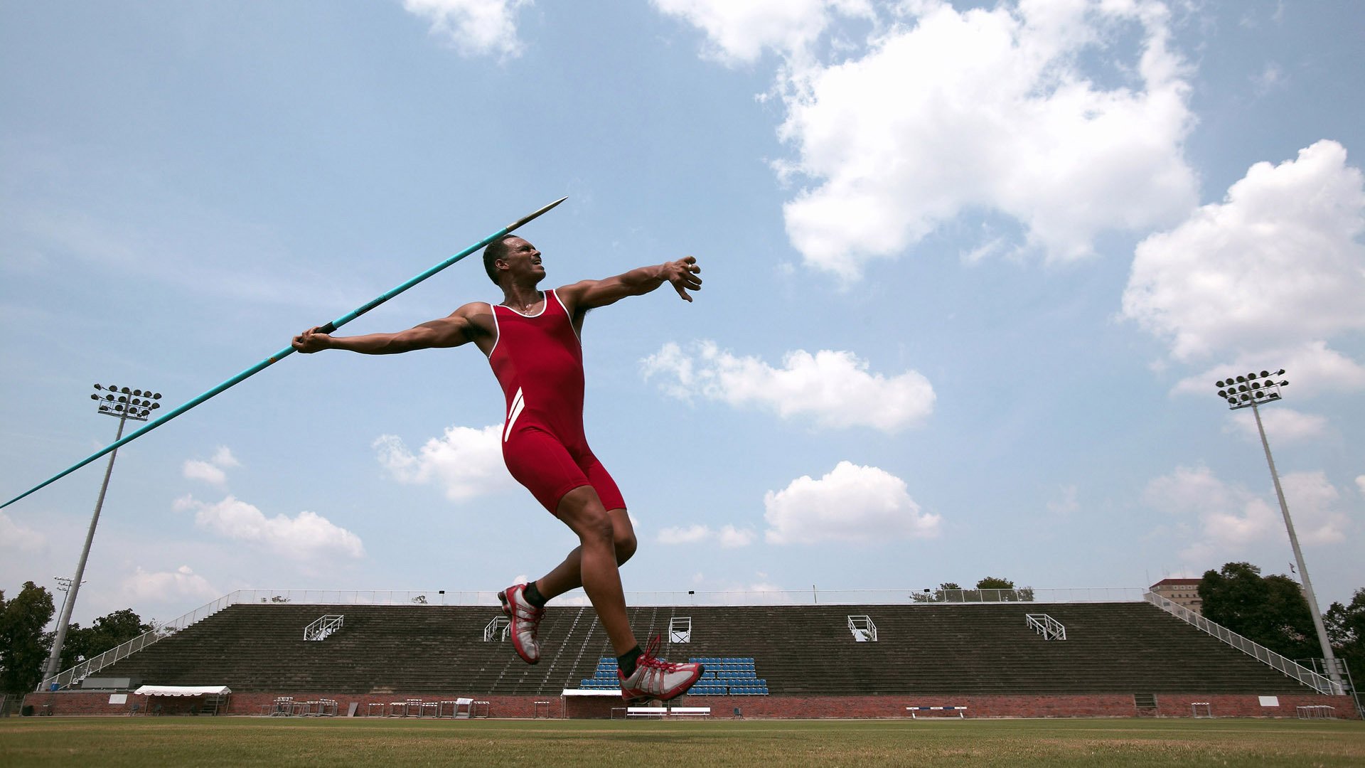 年度焦点之战之夜，法比尼奥在焦点战证明自己